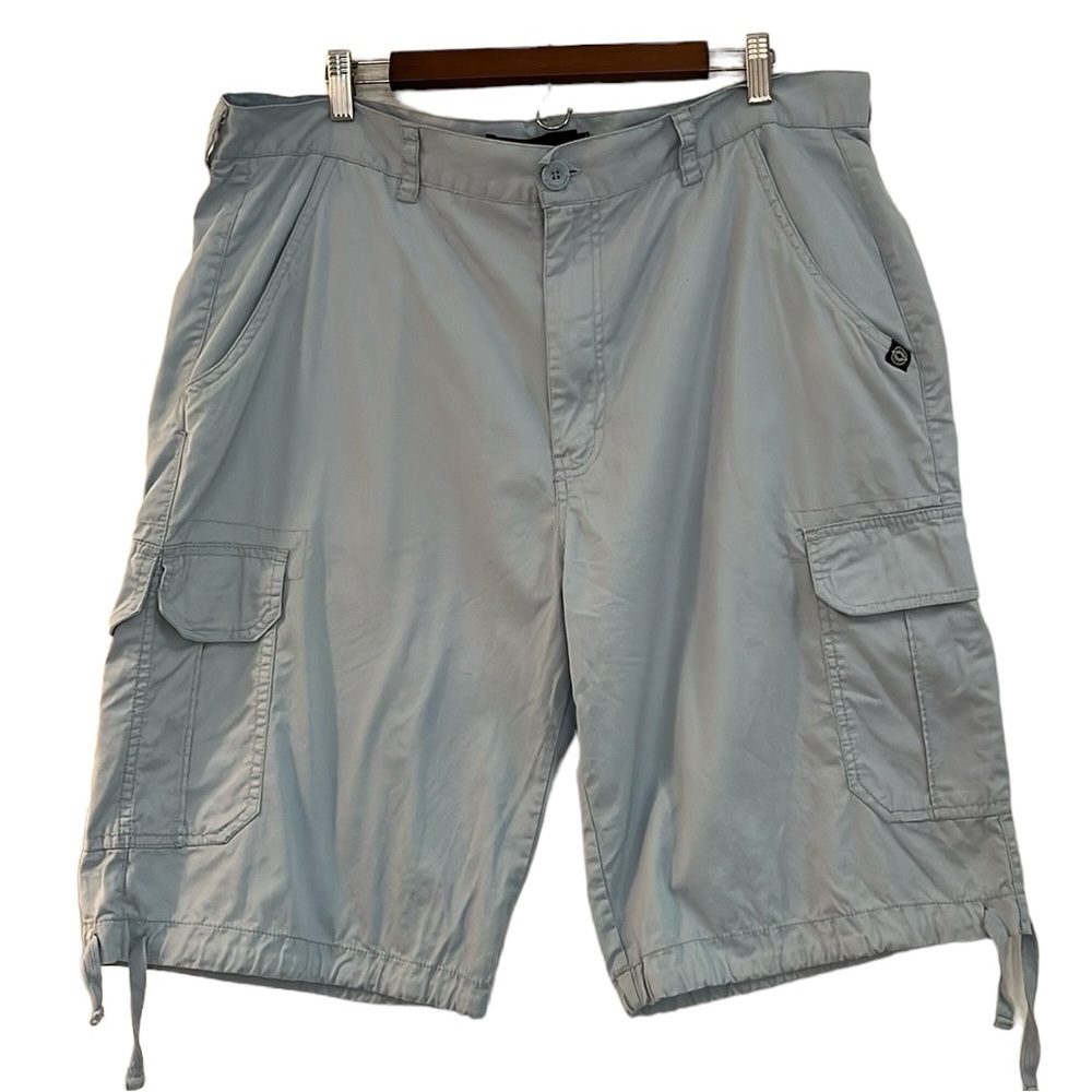 AKADEMIKS MENS COTTON CARGO SHORTS BABY BLUE SIZE 40